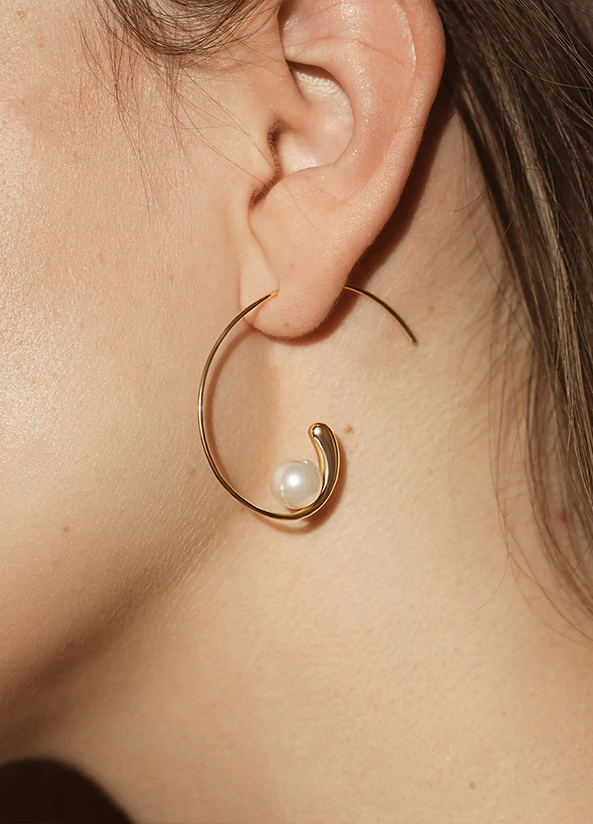 圓環墜型珍珠綴飾耳環-金